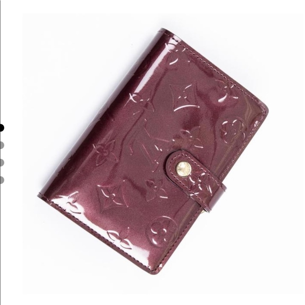 Louis Vuitton Burgundy Monogram Vernis Small Ring Agenda Wallet w/Brass Hardware